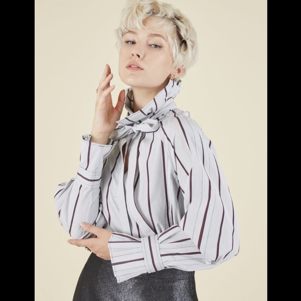 ODEEH High Fashion Tie Collar Mock Neck Blouse